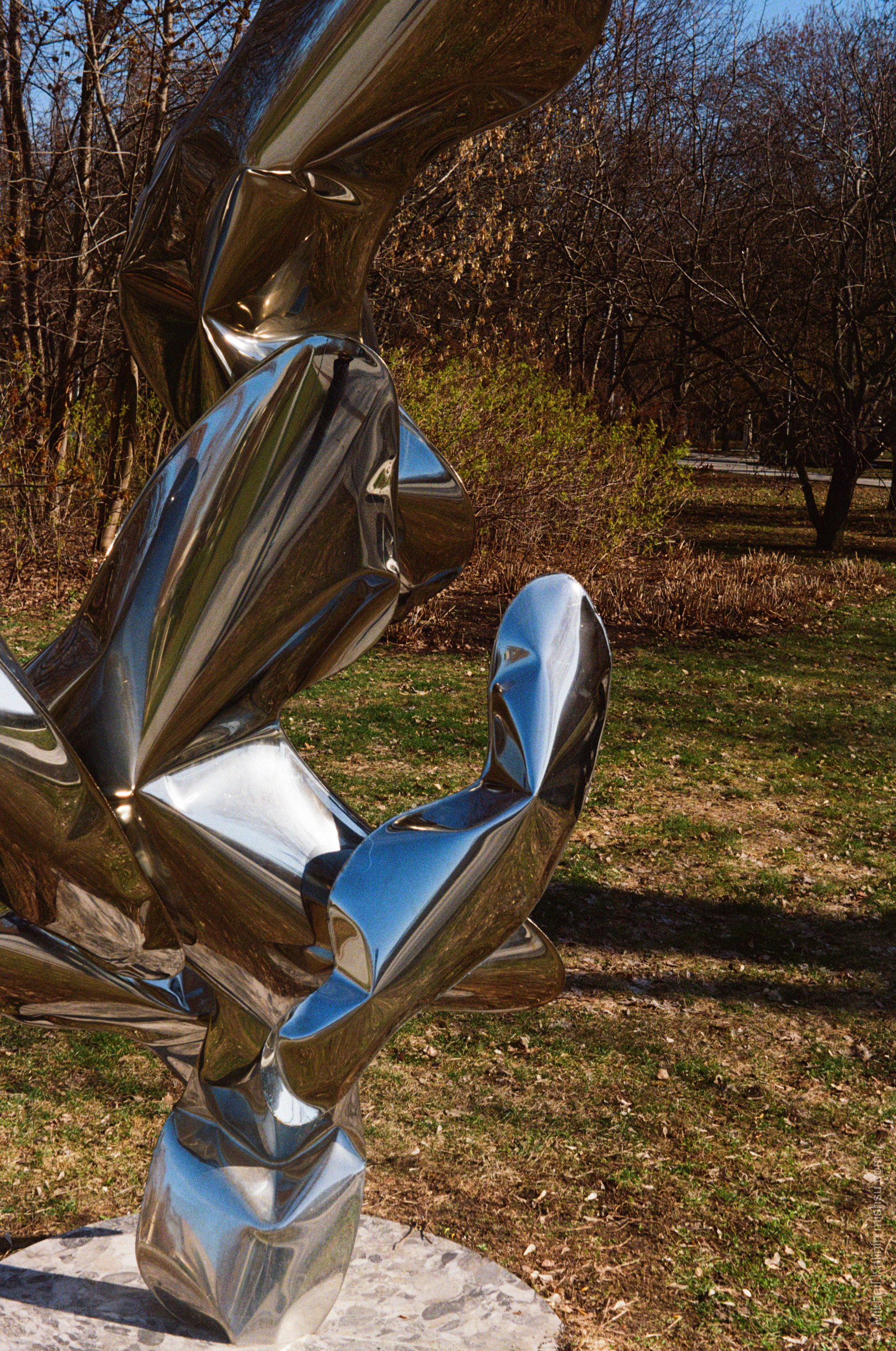 Mirror Art Object, Moscow